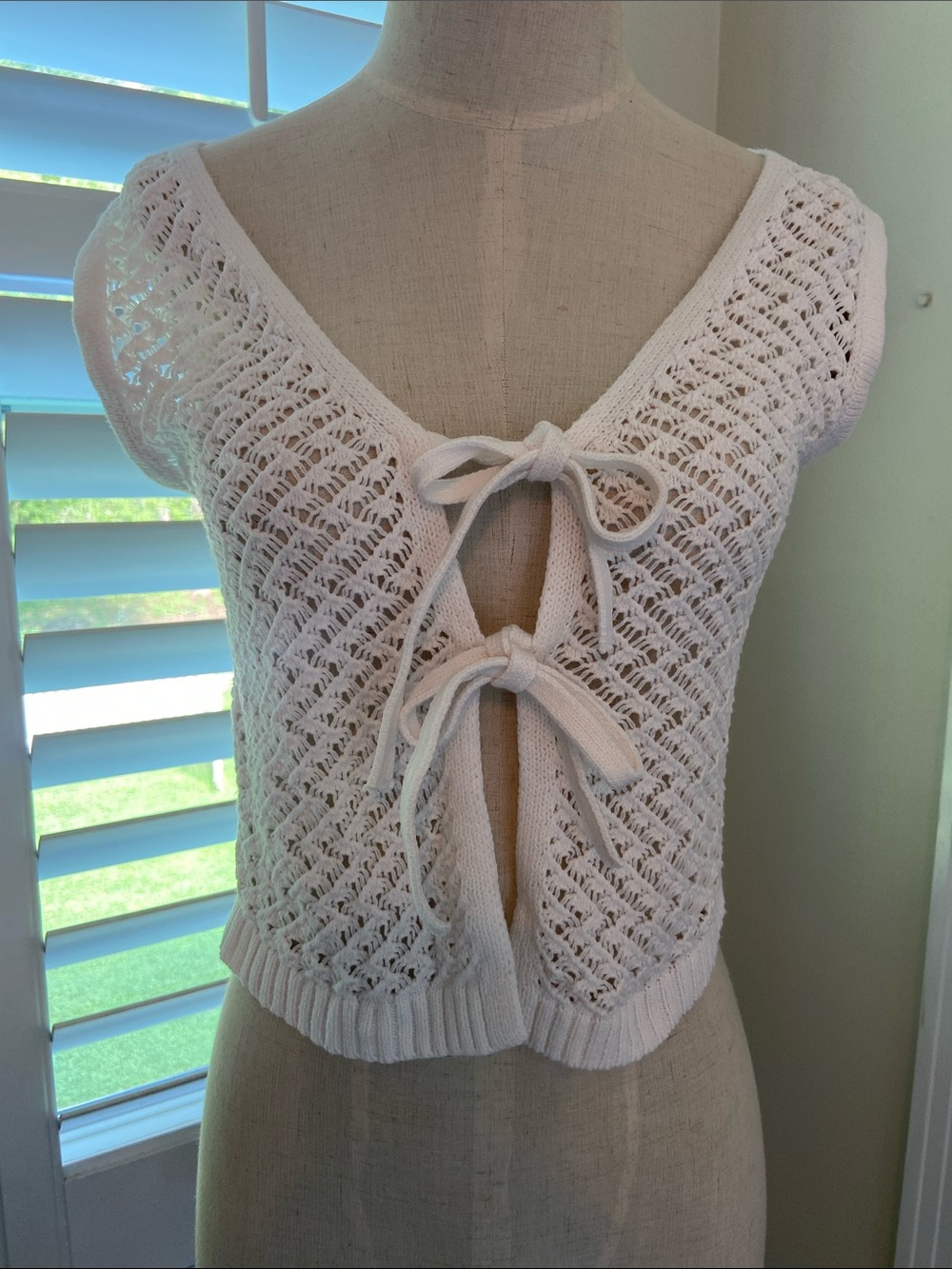 Y2K Crochet Tie-Front Short Sleeve Crop Top Size M/S White Cotton Coquette Fairy